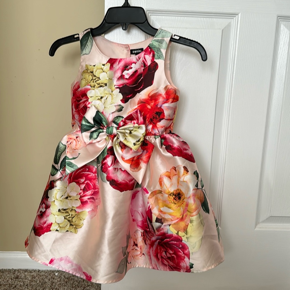 Zuni’s Mikado Dress size 6